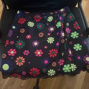 Flower skirt, good condition, not worn